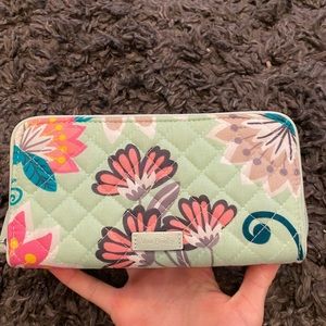 Vera Bradley wallet